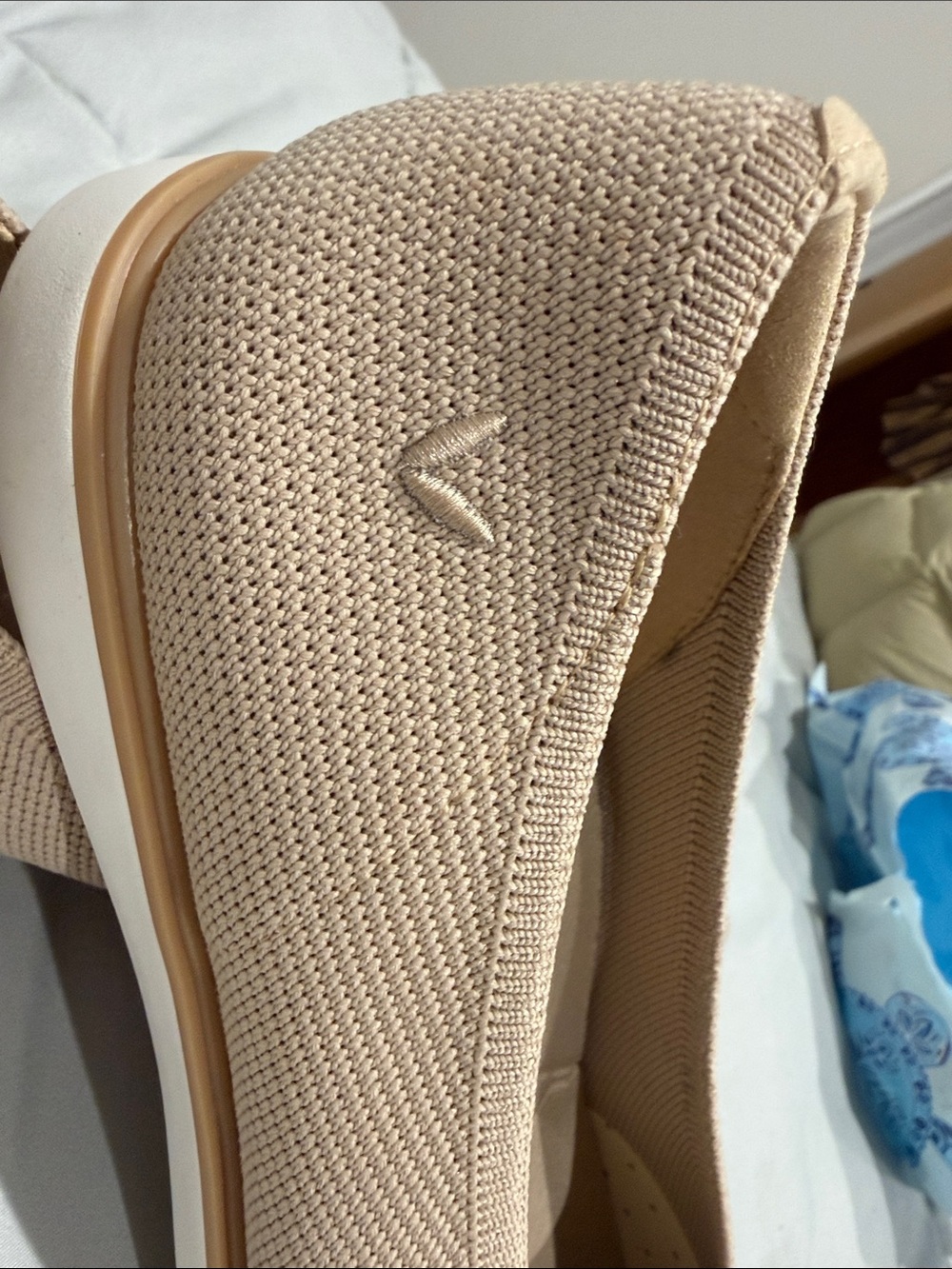 VIVAIA Women's Pointed Knit Flats — Beige - Picture 3 of 5